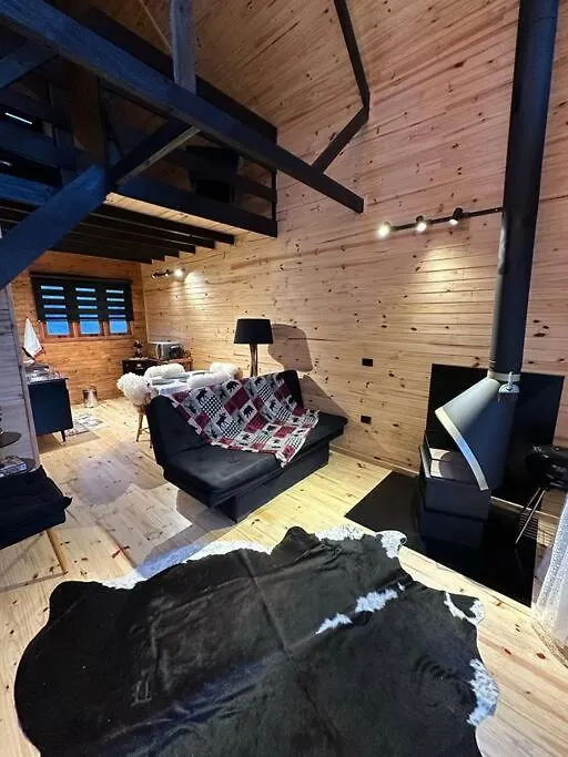 אורוביסי Cabana Canada Black